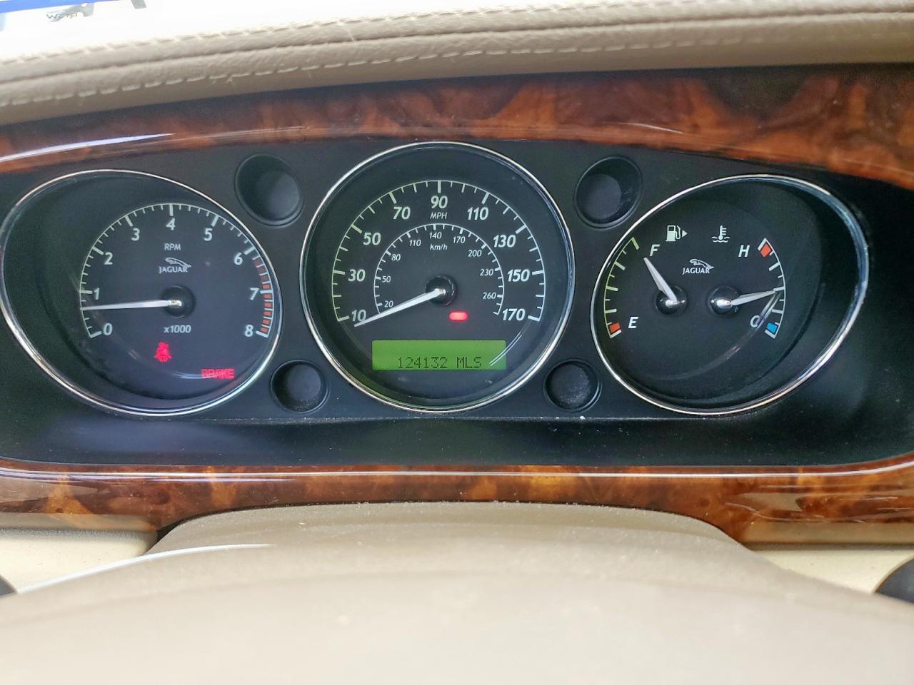 2006 Jaguar Vandenplas    Green vin: SAJWA82B16SH06514