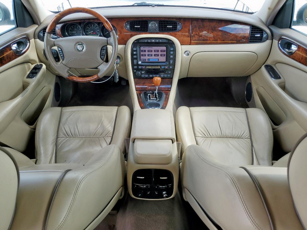 2006 Jaguar Vandenplas    White vin: SAJWA82B16SH06996
