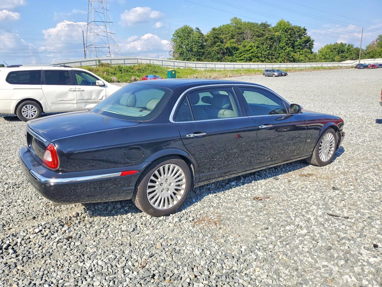 2006 Jaguar Vandenplas Black vin: SAJWA82B46SG50519