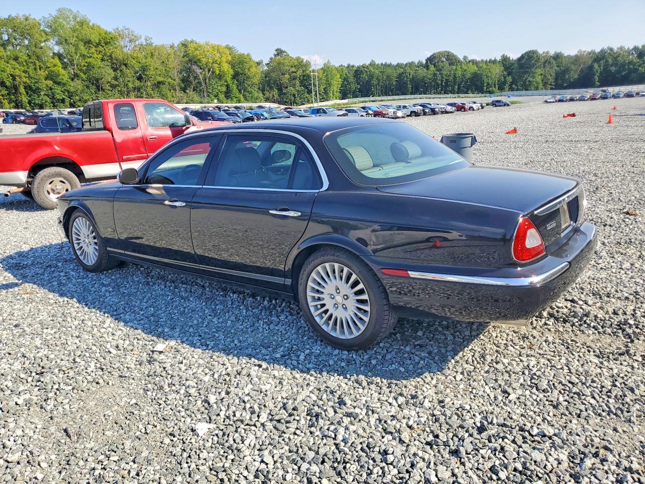 2006 Jaguar Vandenplas Black vin: SAJWA82B46SG50519
