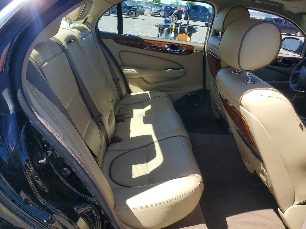 2006 Jaguar Vandenplas Black vin: SAJWA82B56SH11196
