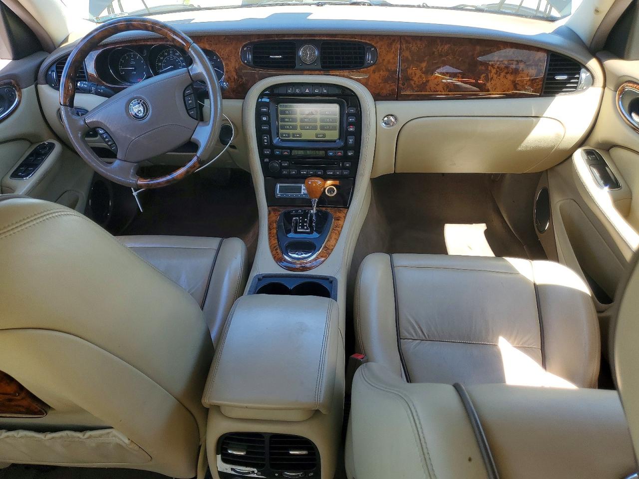 2006 Jaguar Vandenplas Black vin: SAJWA82B56SH11196
