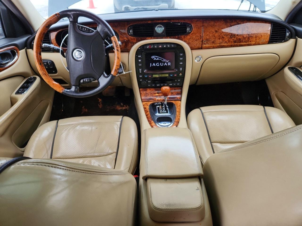 2008 Jaguar Xj Vanden Plas Black vin: SAJWA82B58SH22752