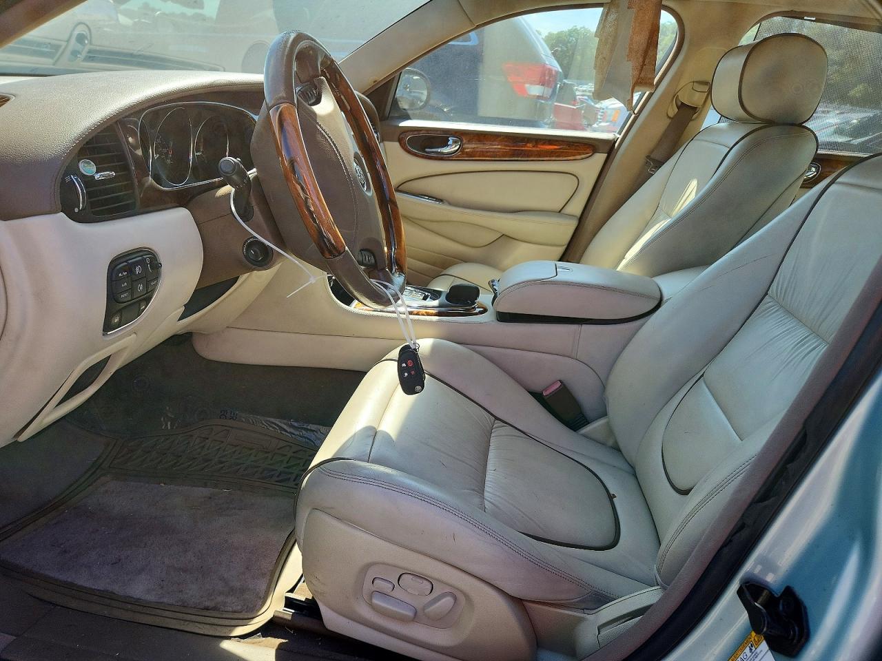 2006 Jaguar Vandenplas Синий vin: SAJWA82B76SH02807