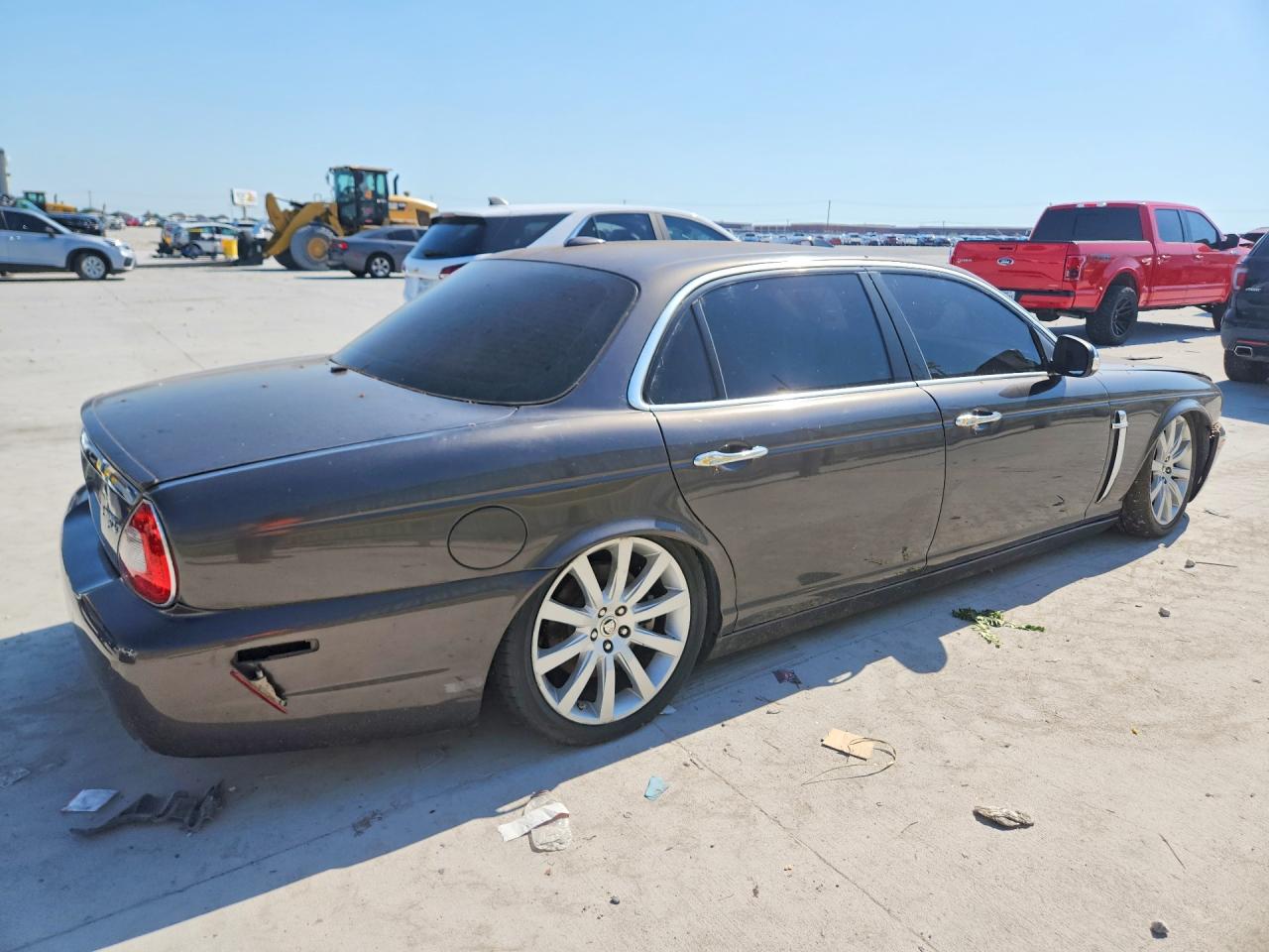 2008 Jaguar Xj Vanden Plas Gray vin: SAJWA82B98SH20583
