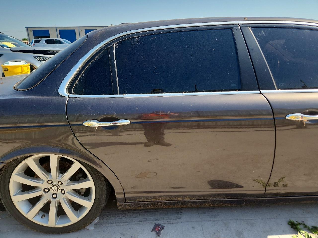 2008 Jaguar Xj Vanden Plas Gray vin: SAJWA82B98SH20583