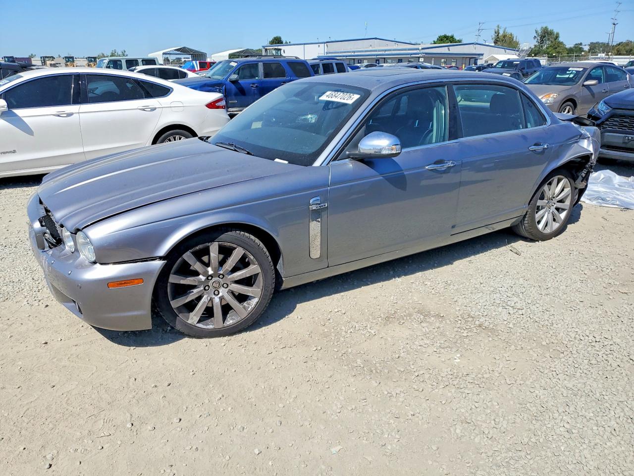 2008 Jaguar Xj Vanden Plas Gray vin: SAJWA82B98SH24004