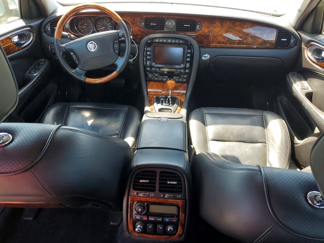 2008 Jaguar Xj Vanden Plas Gray vin: SAJWA82B98SH24004
