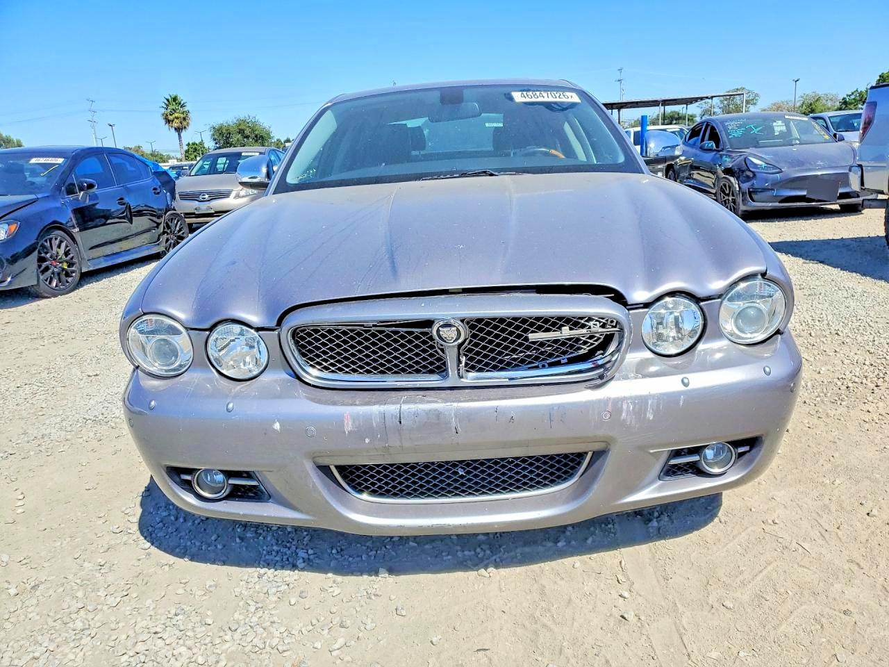 2008 Jaguar Xj Vanden Plas Gray vin: SAJWA82B98SH24004
