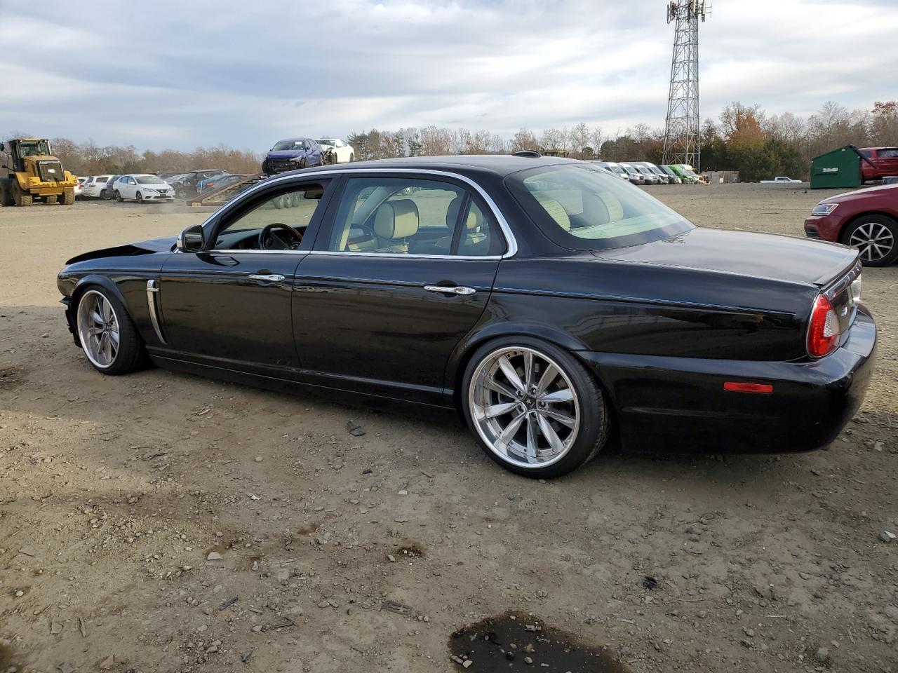 2009 Jaguar Xj Super V8 Черный vin: SAJWA82B99SH31410