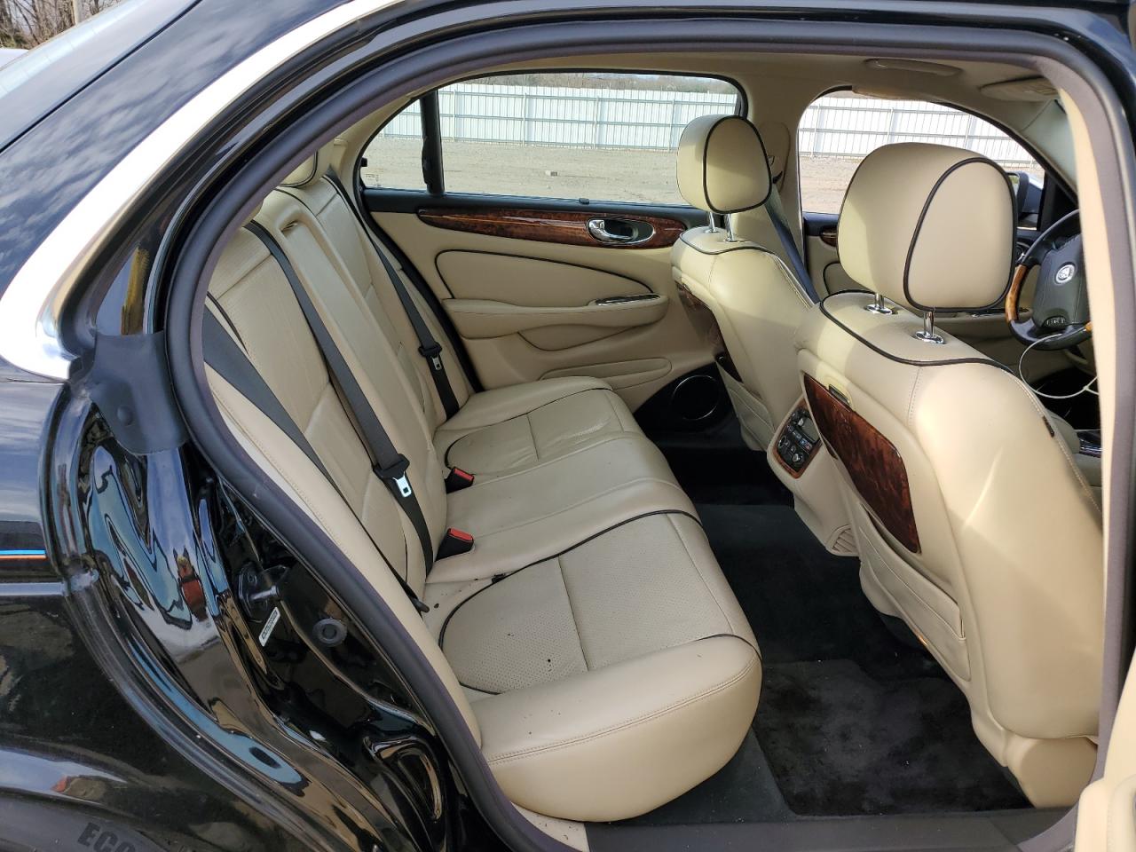 2009 Jaguar Xj Super V8 Черный vin: SAJWA82B99SH31410
