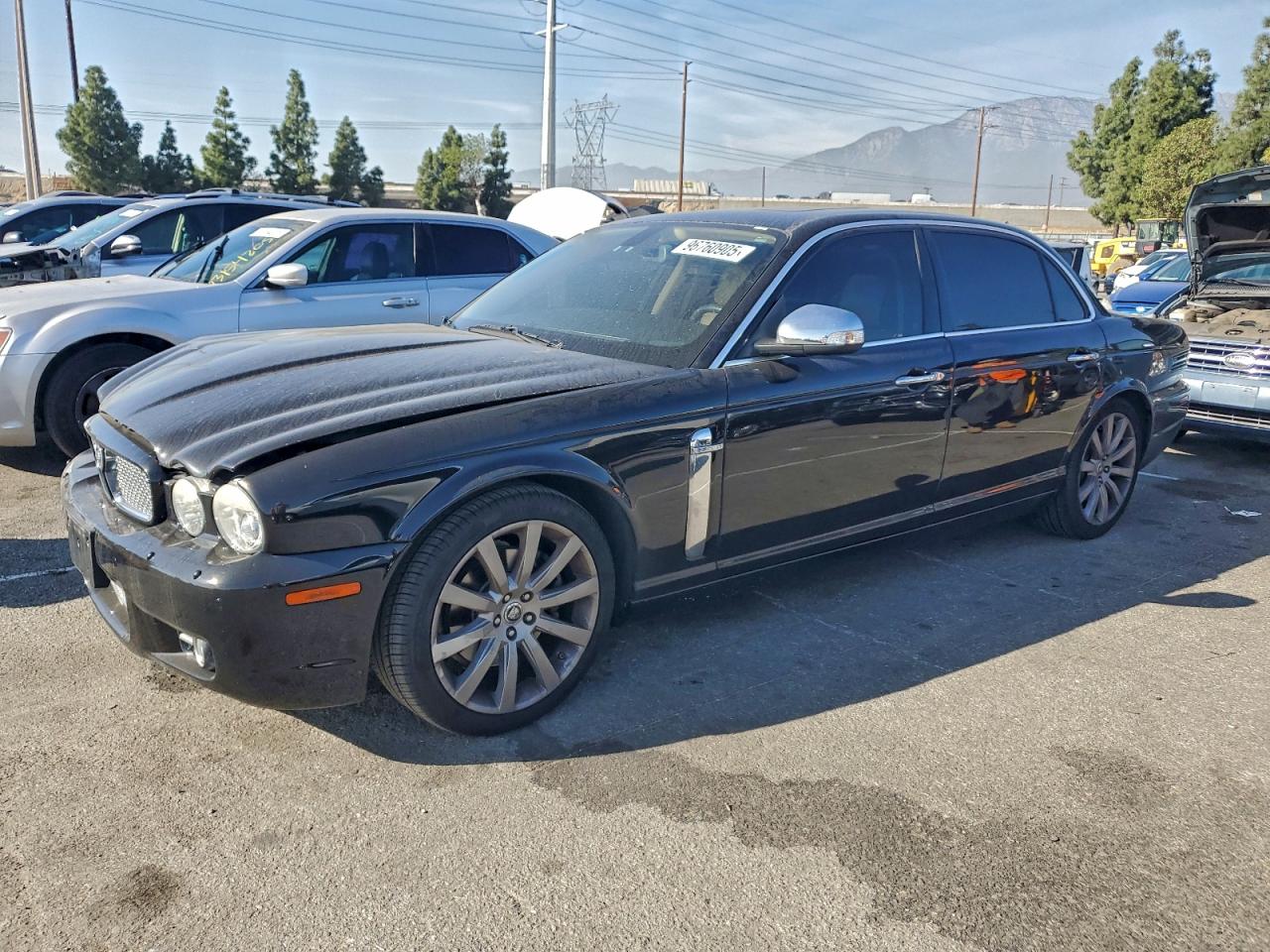 2008 Jaguar Xj Vanden Plas Black vin: SAJWA82BX8SH19264