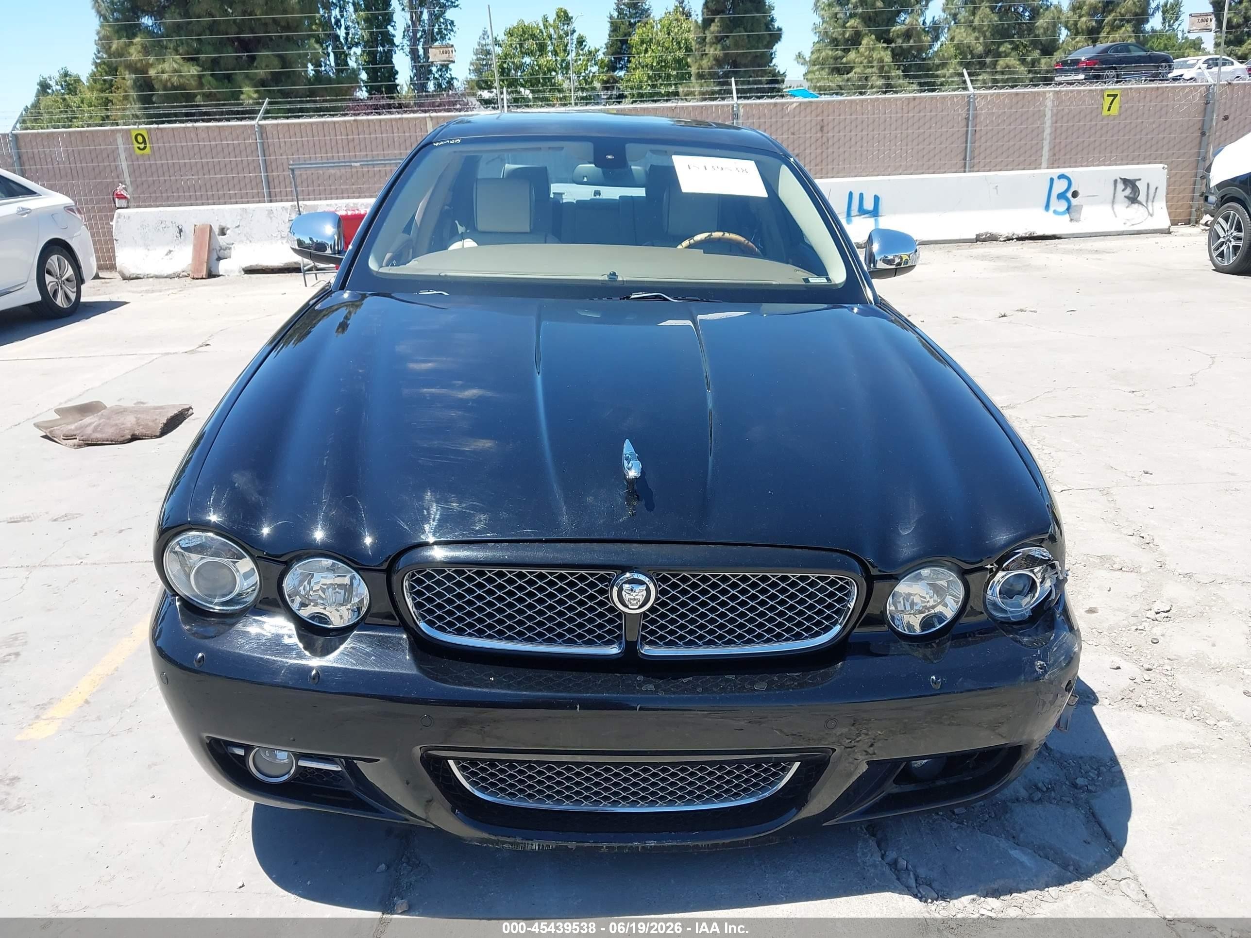 2008 Jaguar Xj Super V8 Black vin: SAJWA82C28TH26096