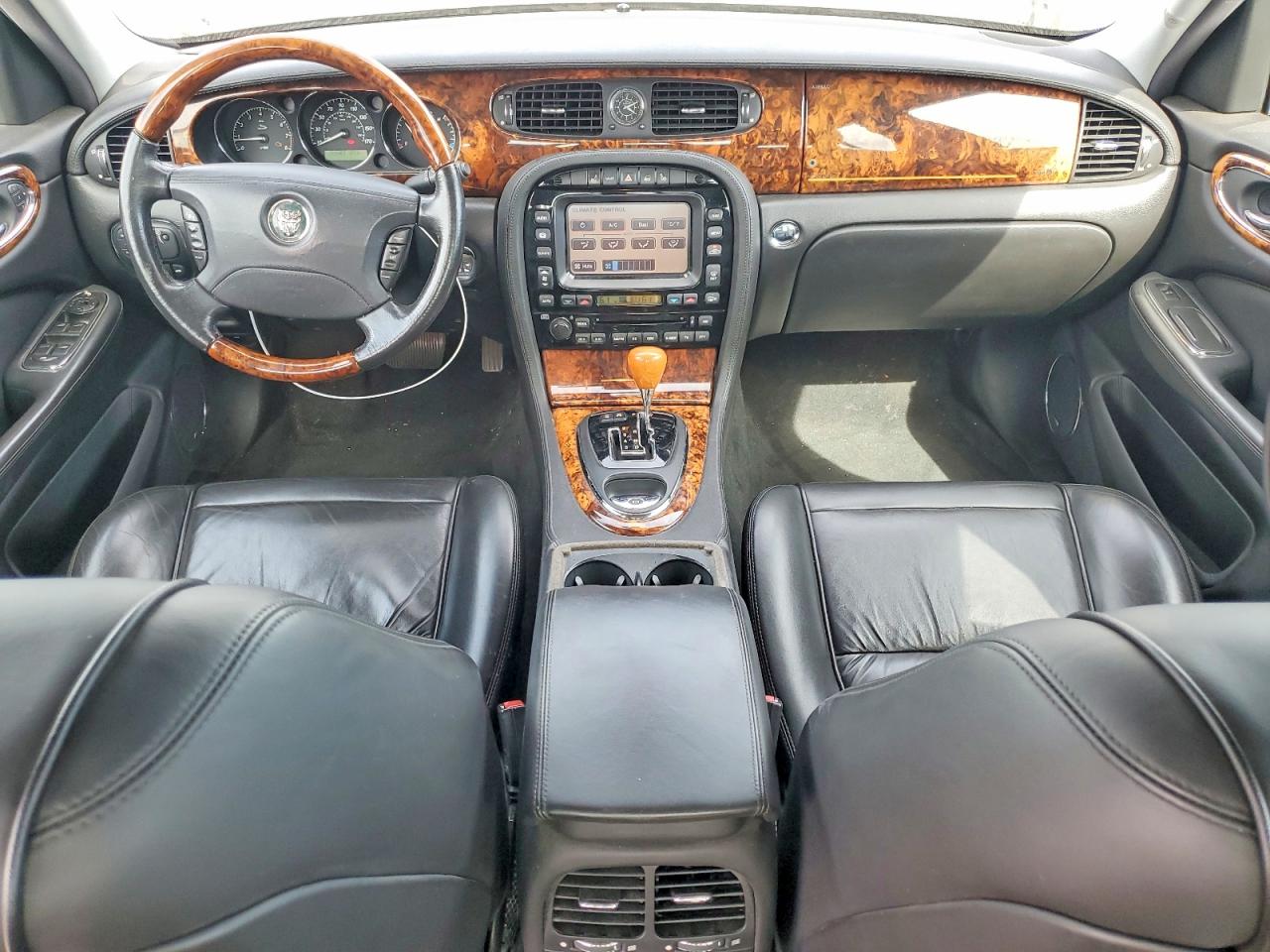 2005 Jaguar Vandenplas Black vin: SAJWA82C75SG44270