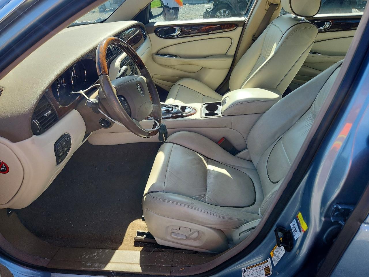 2005 Jaguar Vandenplas Blue vin: SAJWA82C95SG37689