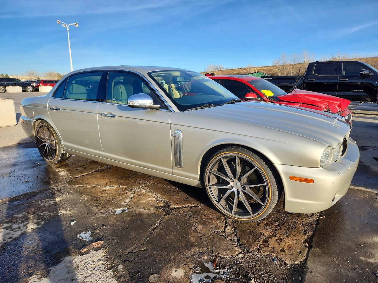 2009 Jaguar Xj Portfolio Бежевый vin: SAJWA94C79TH29919