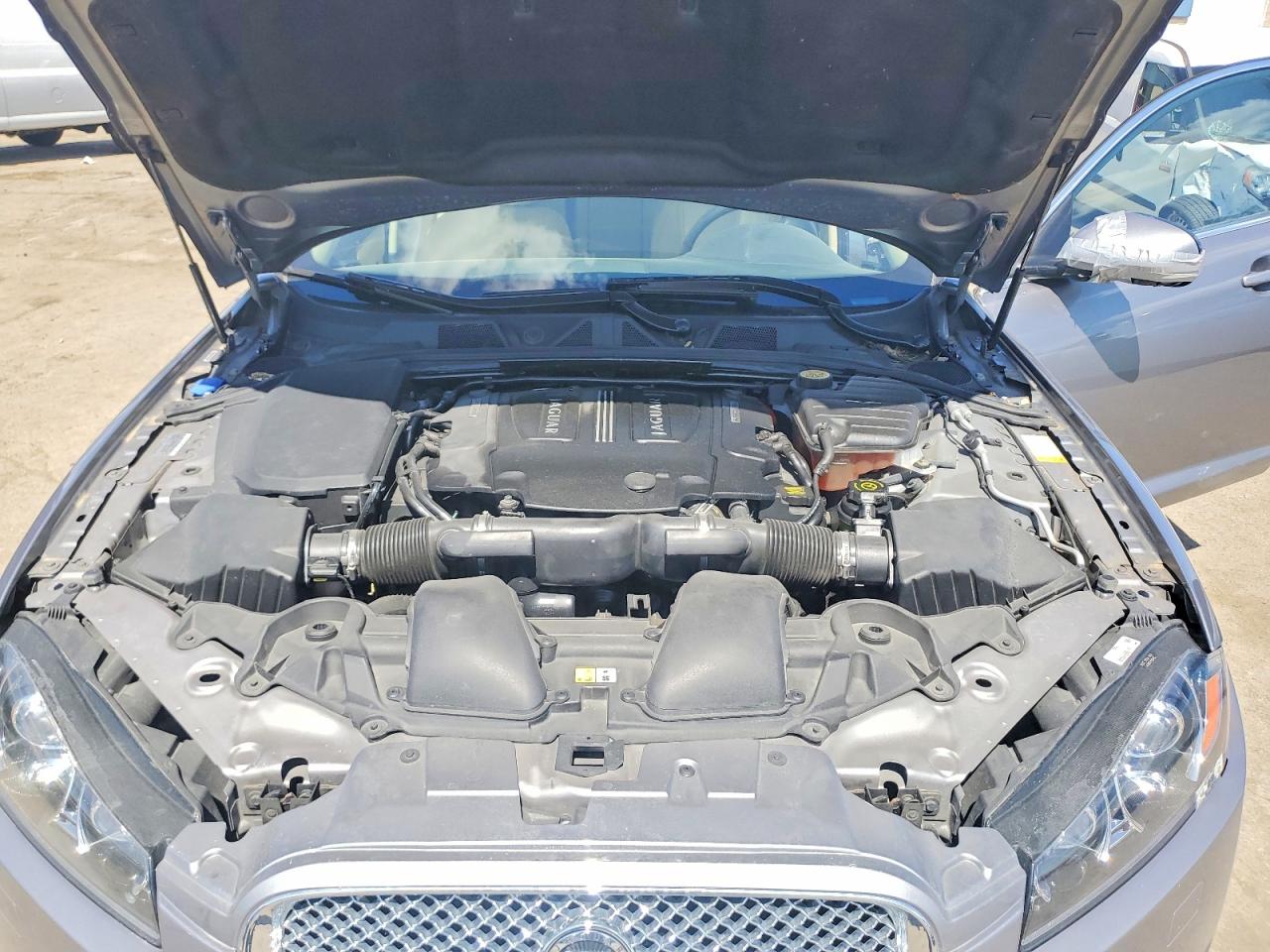 2013 Jaguar Xf Gray vin: SAJWJ0EF1D8S86793