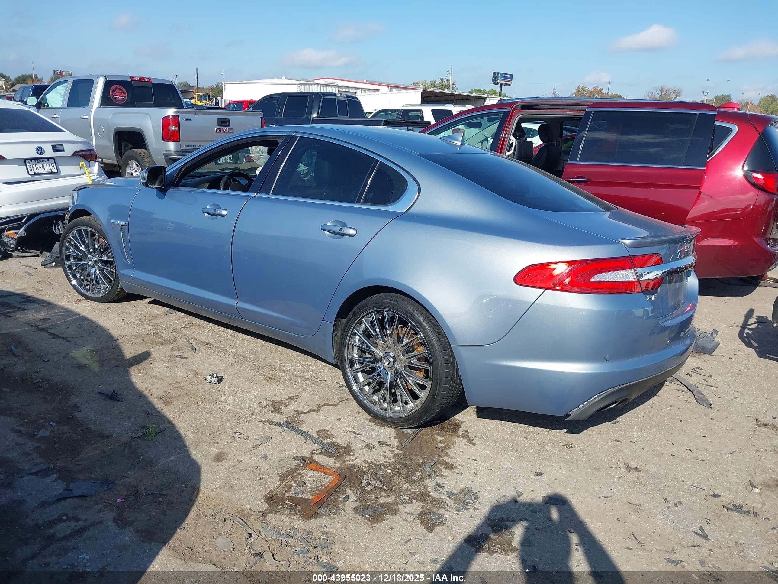 2013 Jaguar Xf V6 Sc Синий vin: SAJWJ0EF4D8S87128