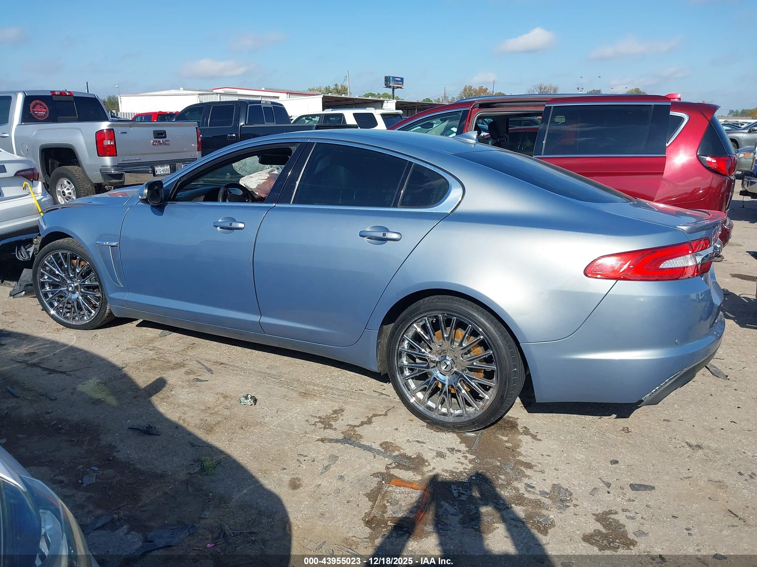 2013 Jaguar Xf V6 Sc Синий vin: SAJWJ0EF4D8S87128