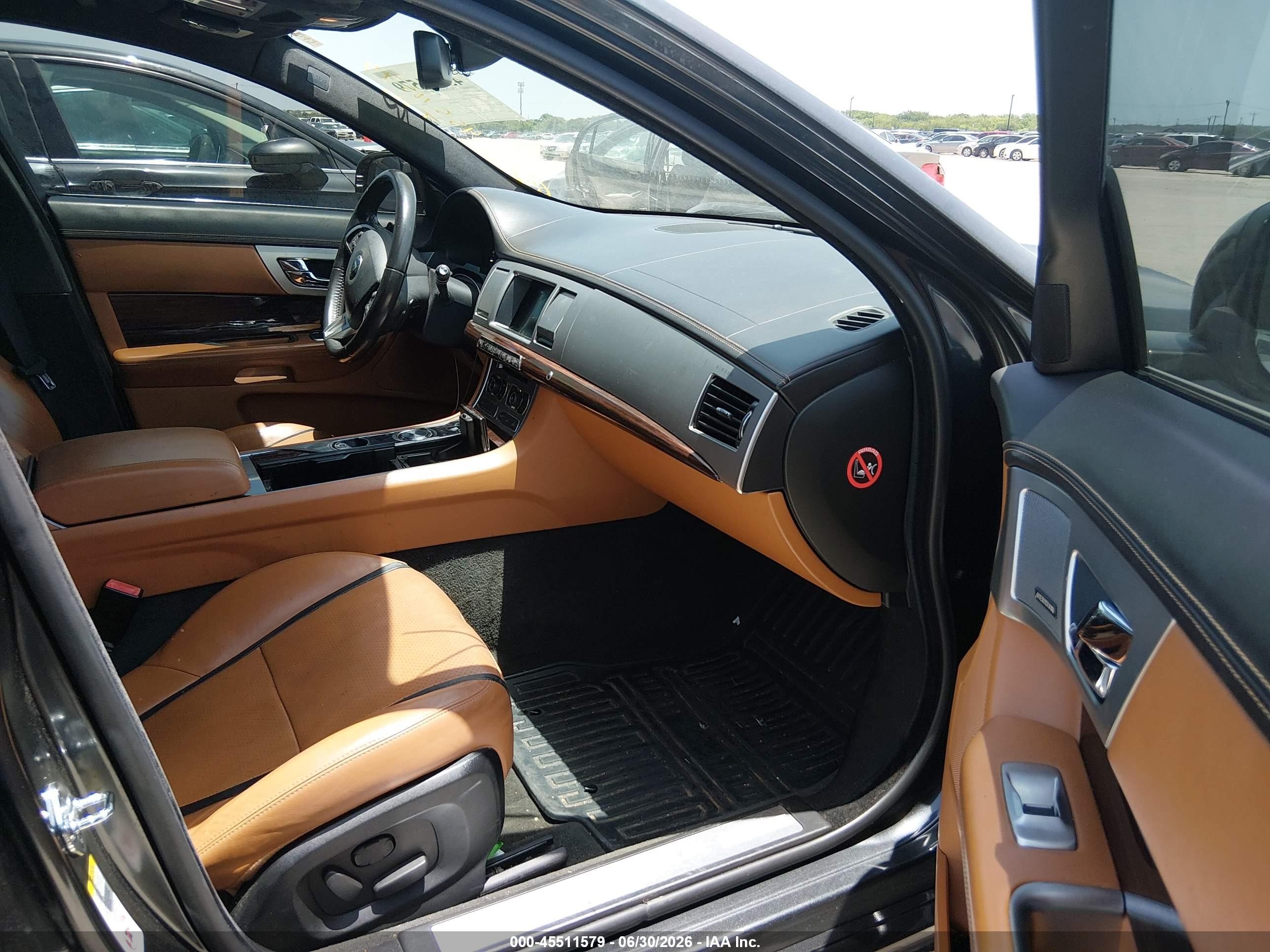 2014 Jaguar Xf V6 Sc Black vin: SAJWJ0EF4E8U12856