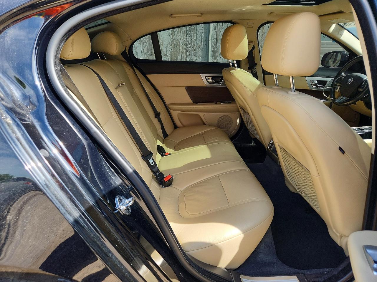 2014 Jaguar Xf Black vin: SAJWJ0EF6E8U12664