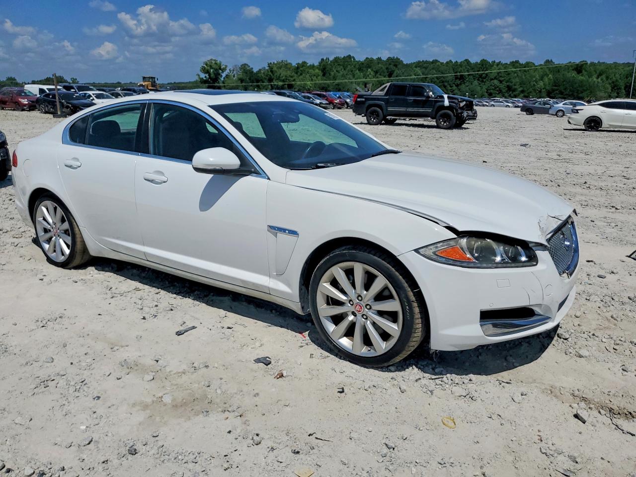 2014 Jaguar Xf Supercharged White vin: SAJWJ0EF8E8U18305