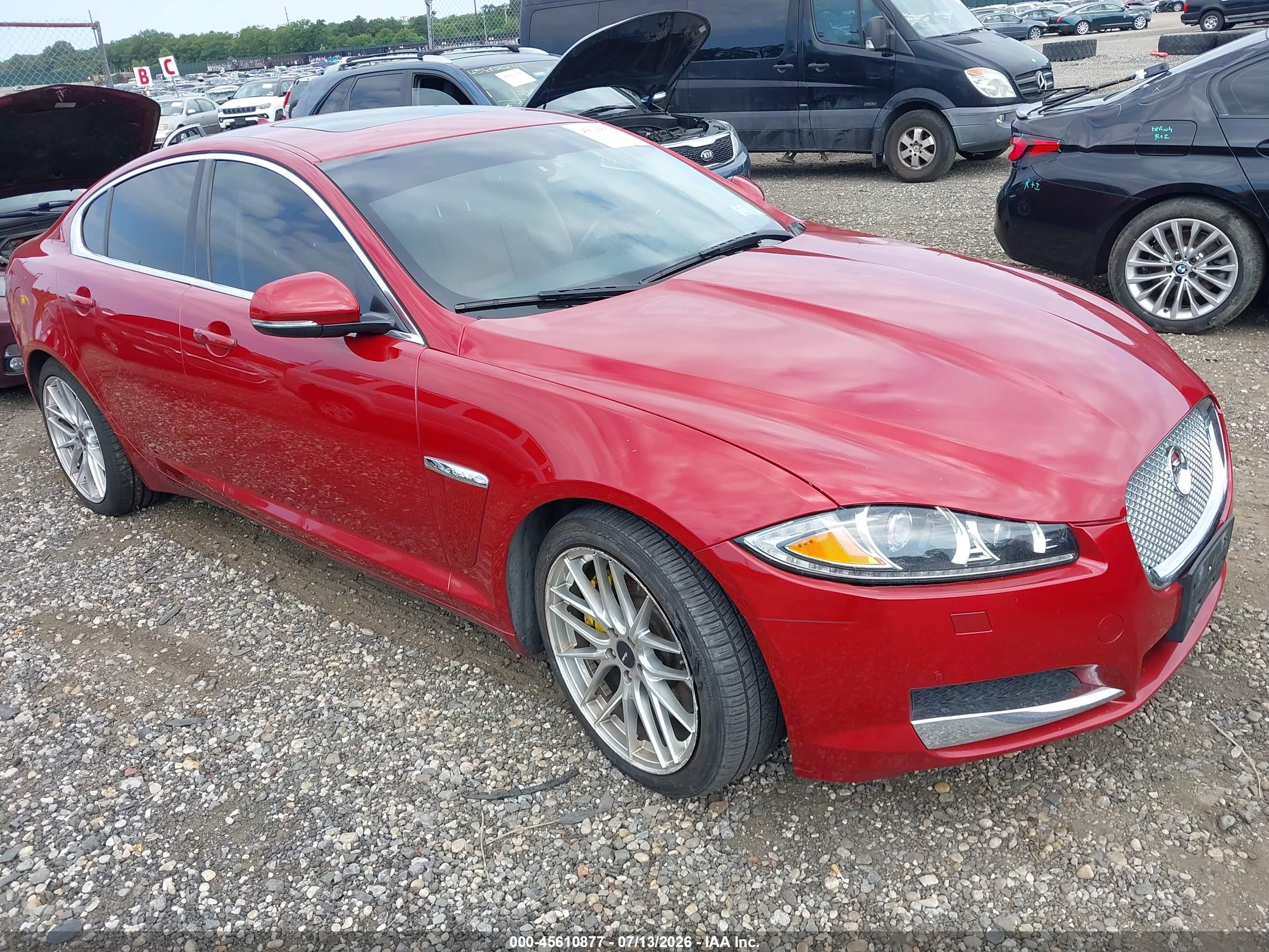 2015 Jaguar Xf 3.0 Portfolio/3.0 Sport Красный vin: SAJWJ0FF9F8U64970