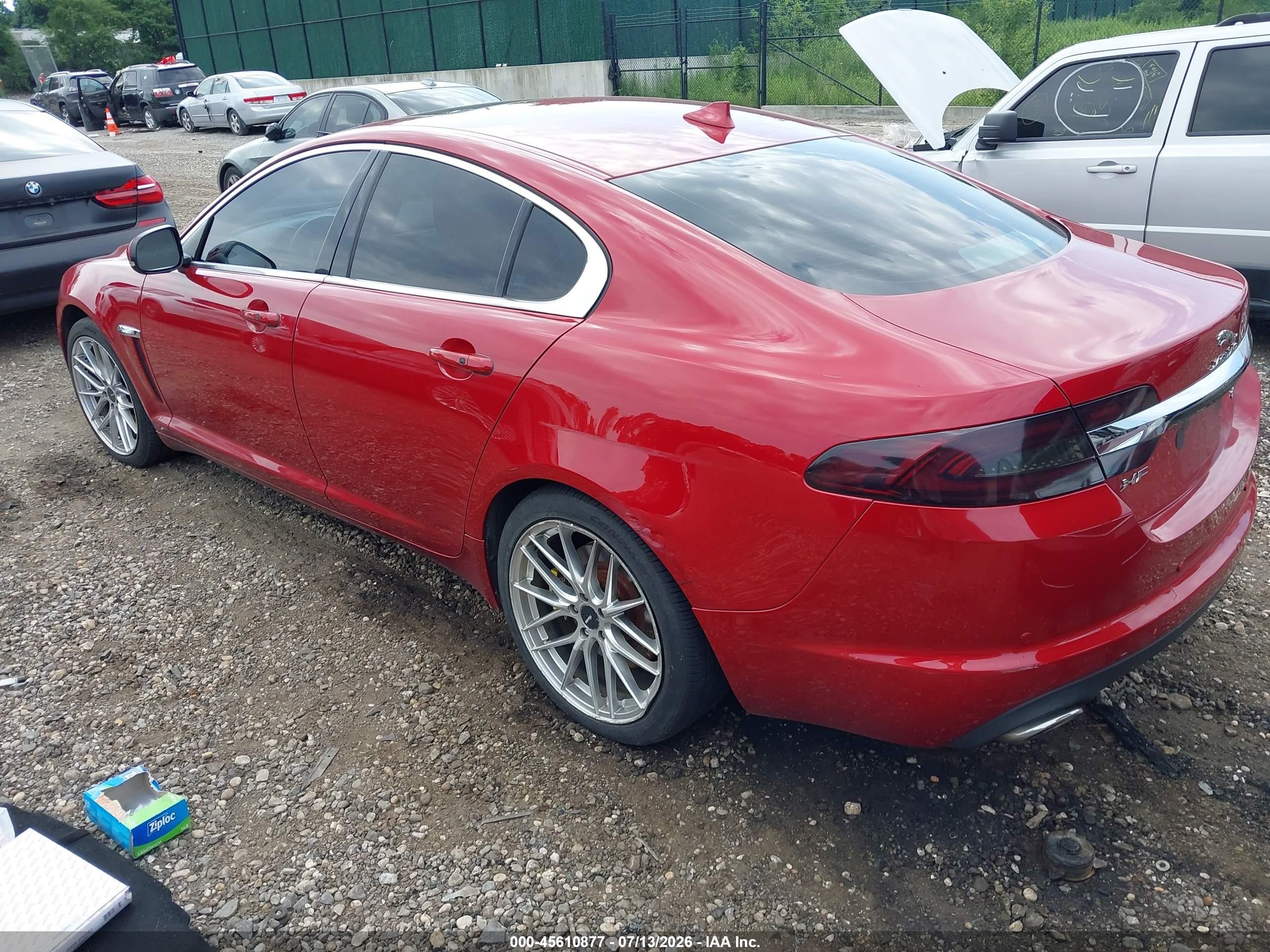 2015 Jaguar Xf 3.0 Portfolio/3.0 Sport Red vin: SAJWJ0FF9F8U64970