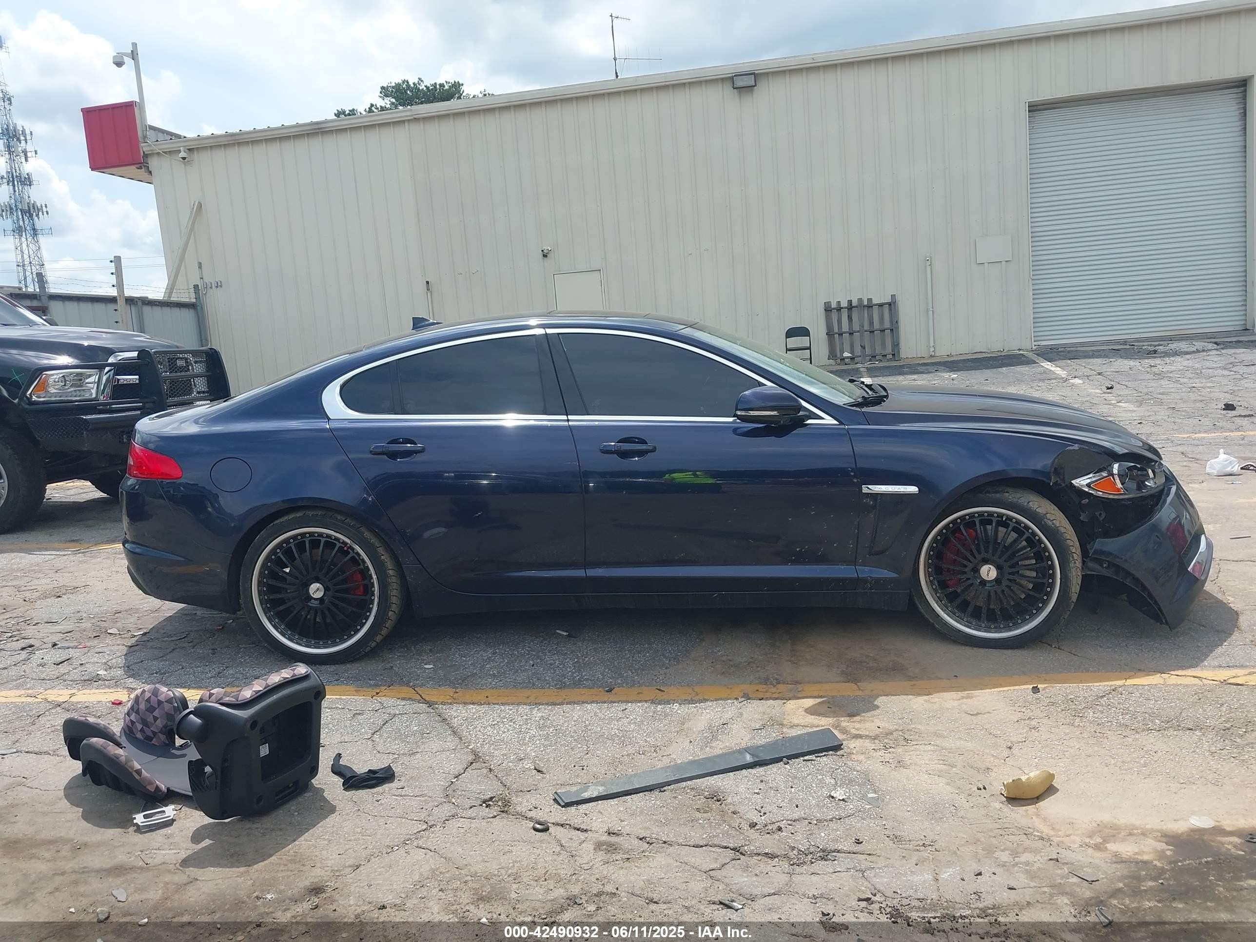 2015 Jaguar Xf 3.0 Portfolio/3.0 Sport Blue vin: SAJWJ0FFXF8U66596