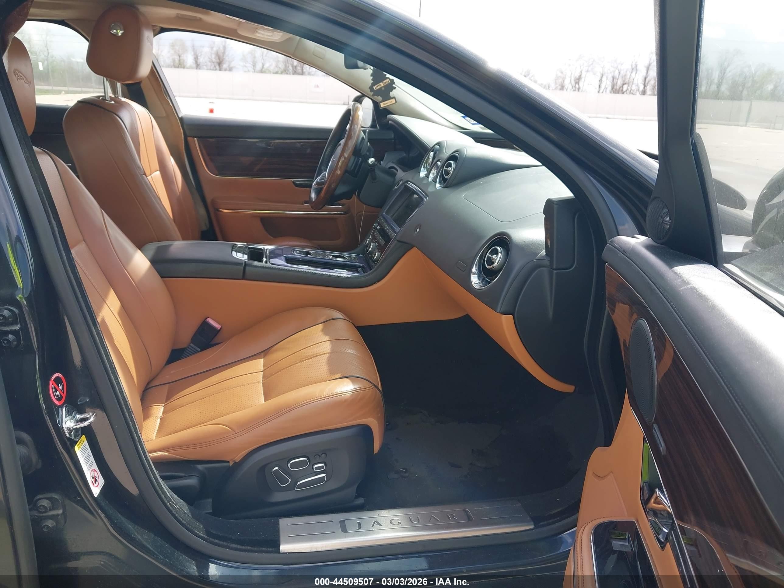 2013 Jaguar Xj   Black vin: SAJWJ1CD0D8V48391