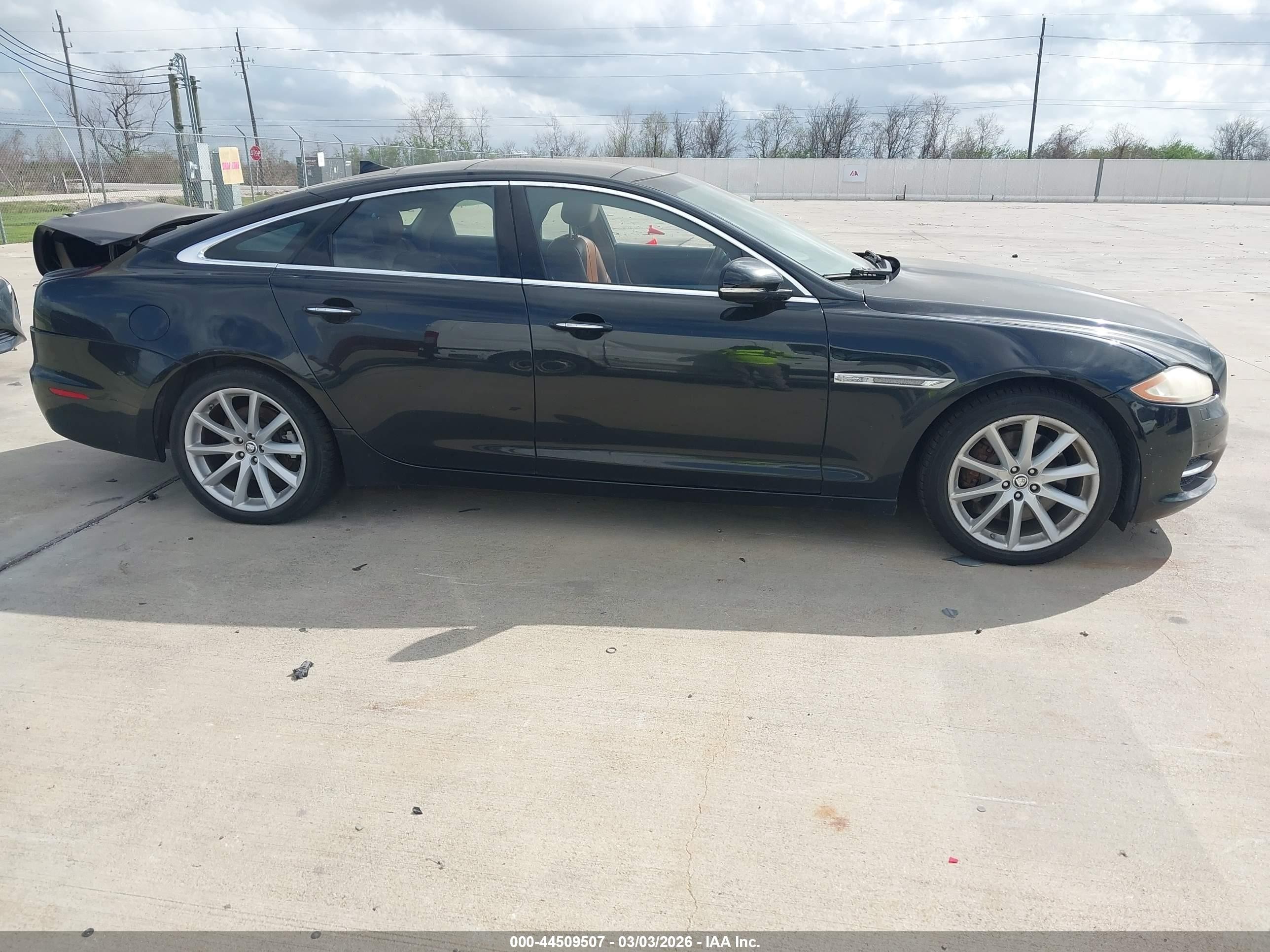 2013 Jaguar Xj   Black vin: SAJWJ1CD0D8V48391