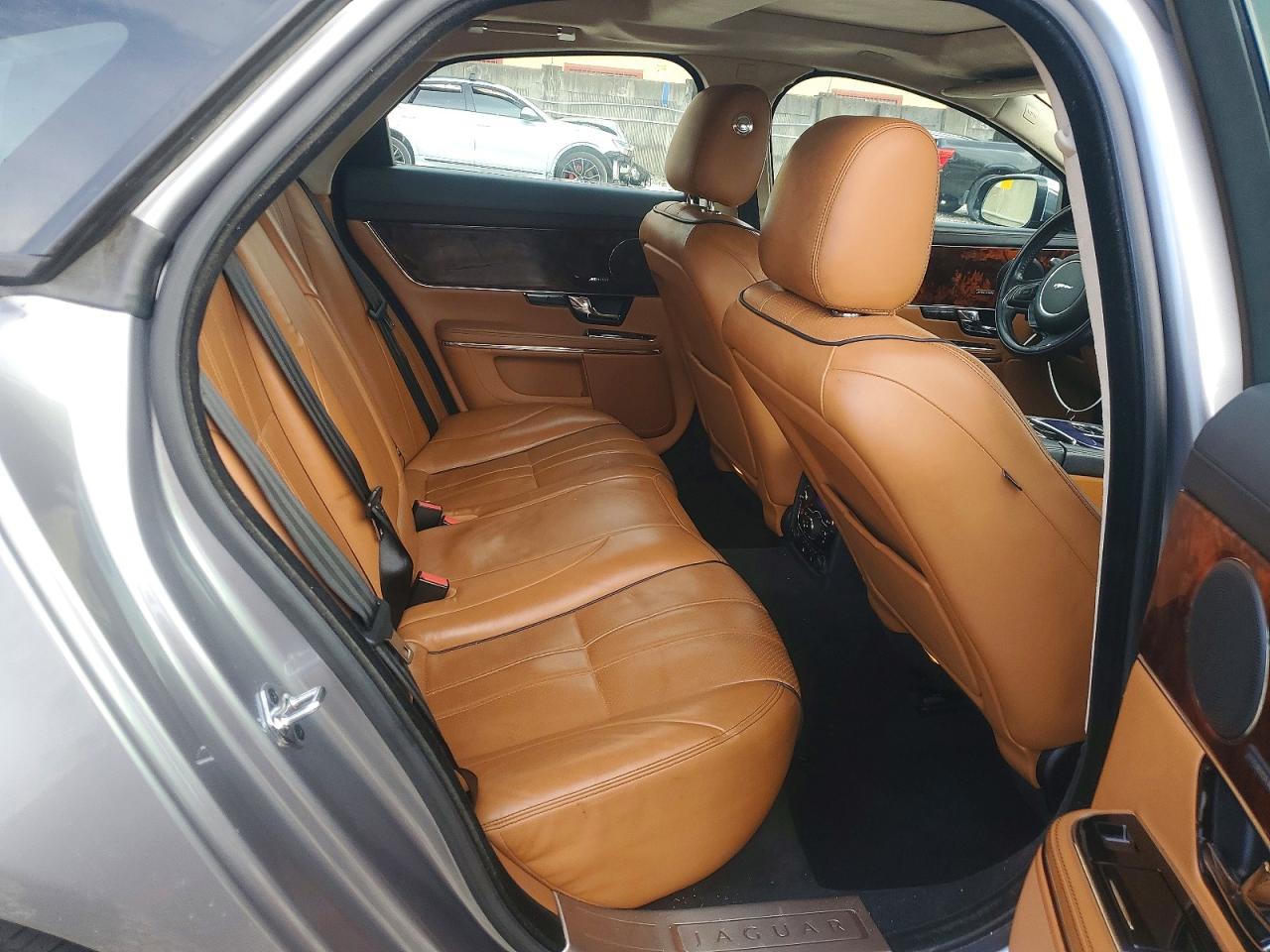 2013 Jaguar Xj Gray vin: SAJWJ1CD4D8V46305