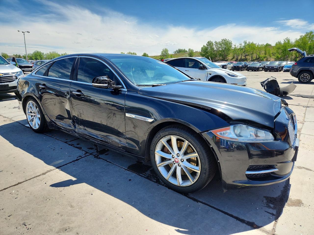 2015 Jaguar Xj Gray vin: SAJWJ1CD6F8V77865