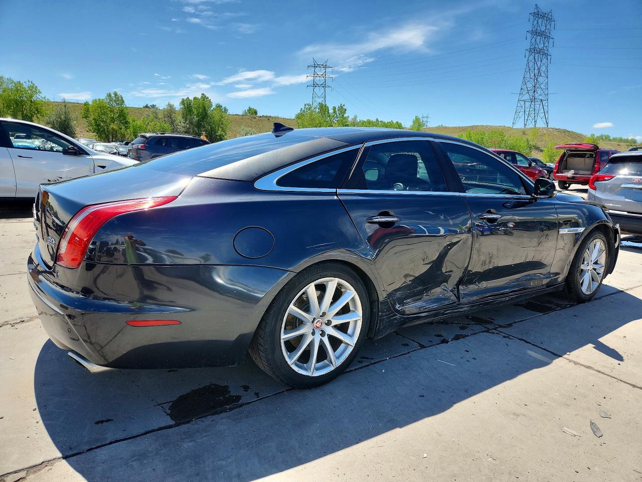 2015 Jaguar Xj Gray vin: SAJWJ1CD6F8V77865