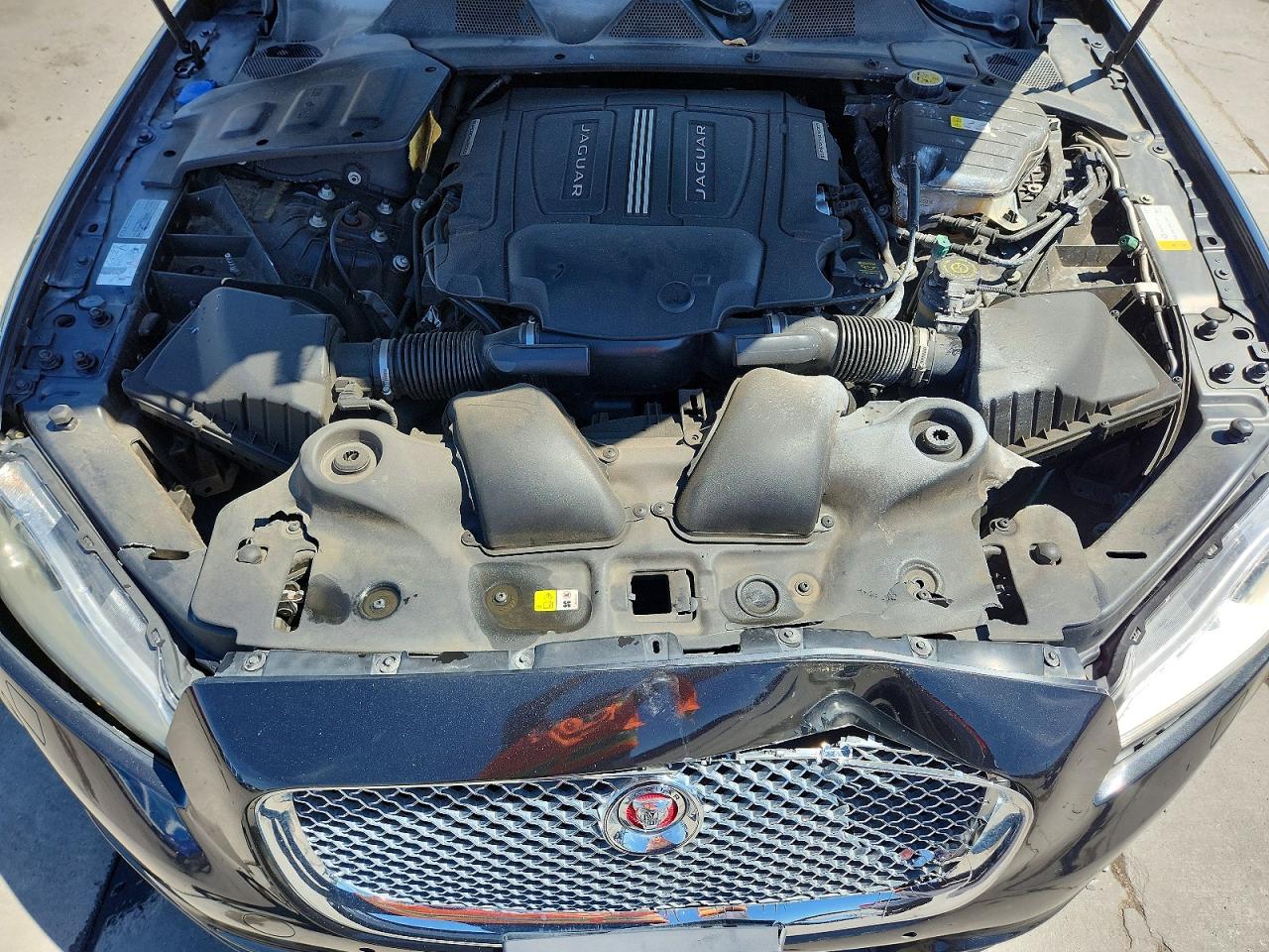 2015 Jaguar Xj Gray vin: SAJWJ1CD6F8V77865