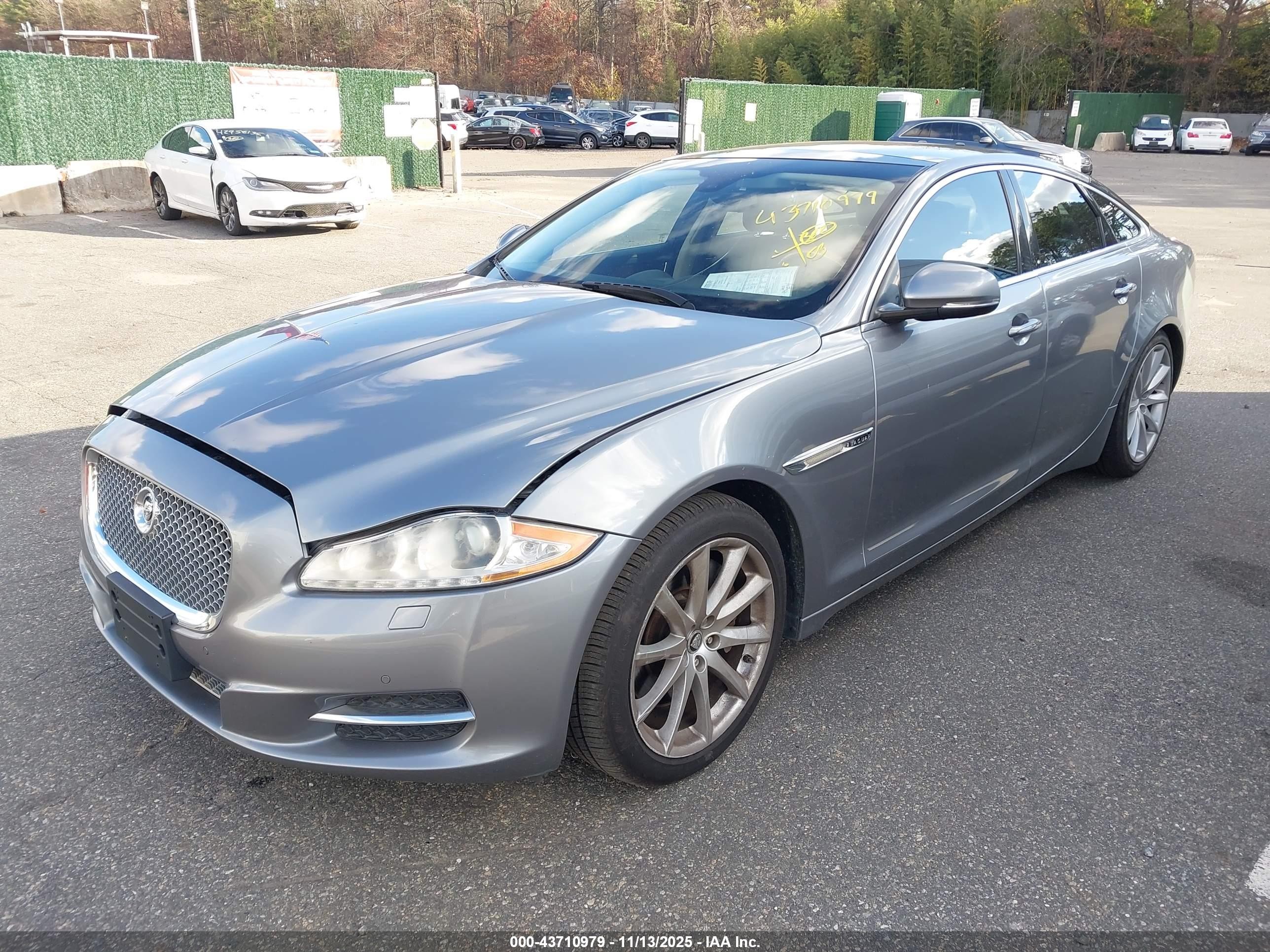 2013 Jaguar Xj   Gray vin: SAJWJ1CD7D8V55287