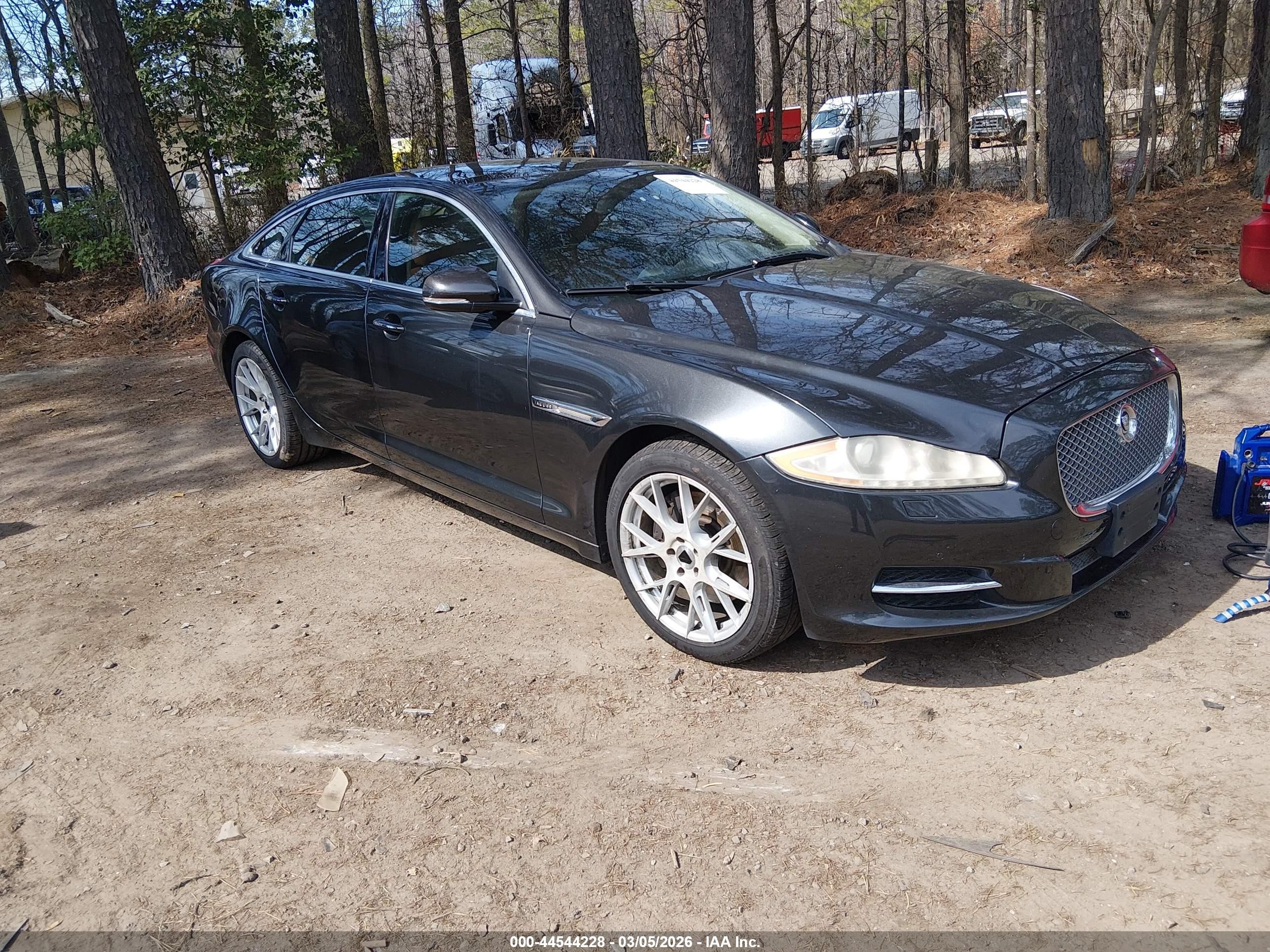 2013 Jaguar Xj Xjl Portfolio Black vin: SAJWJ2GD1D8V45709