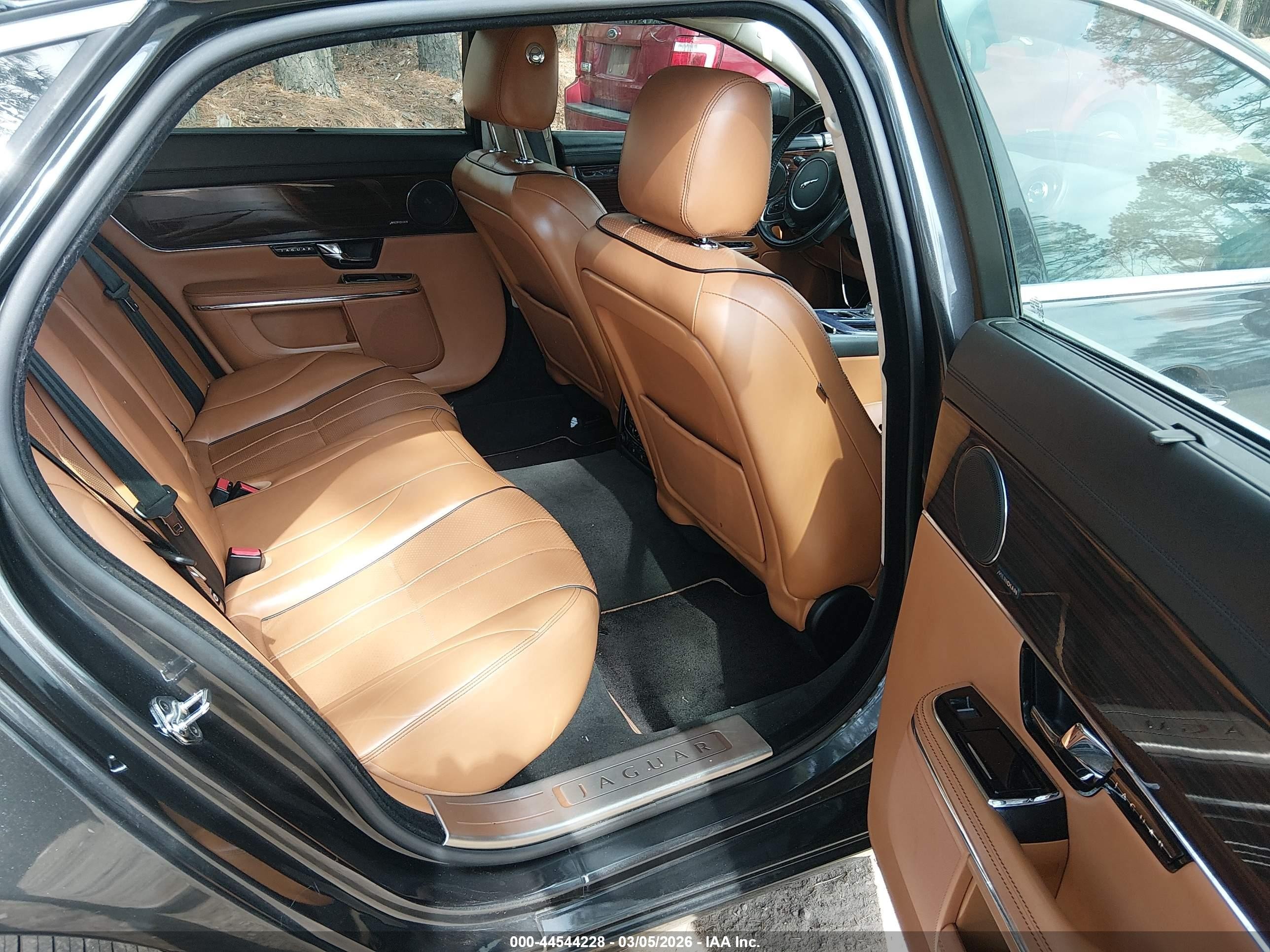 2013 Jaguar Xj Xjl Portfolio Black vin: SAJWJ2GD1D8V45709