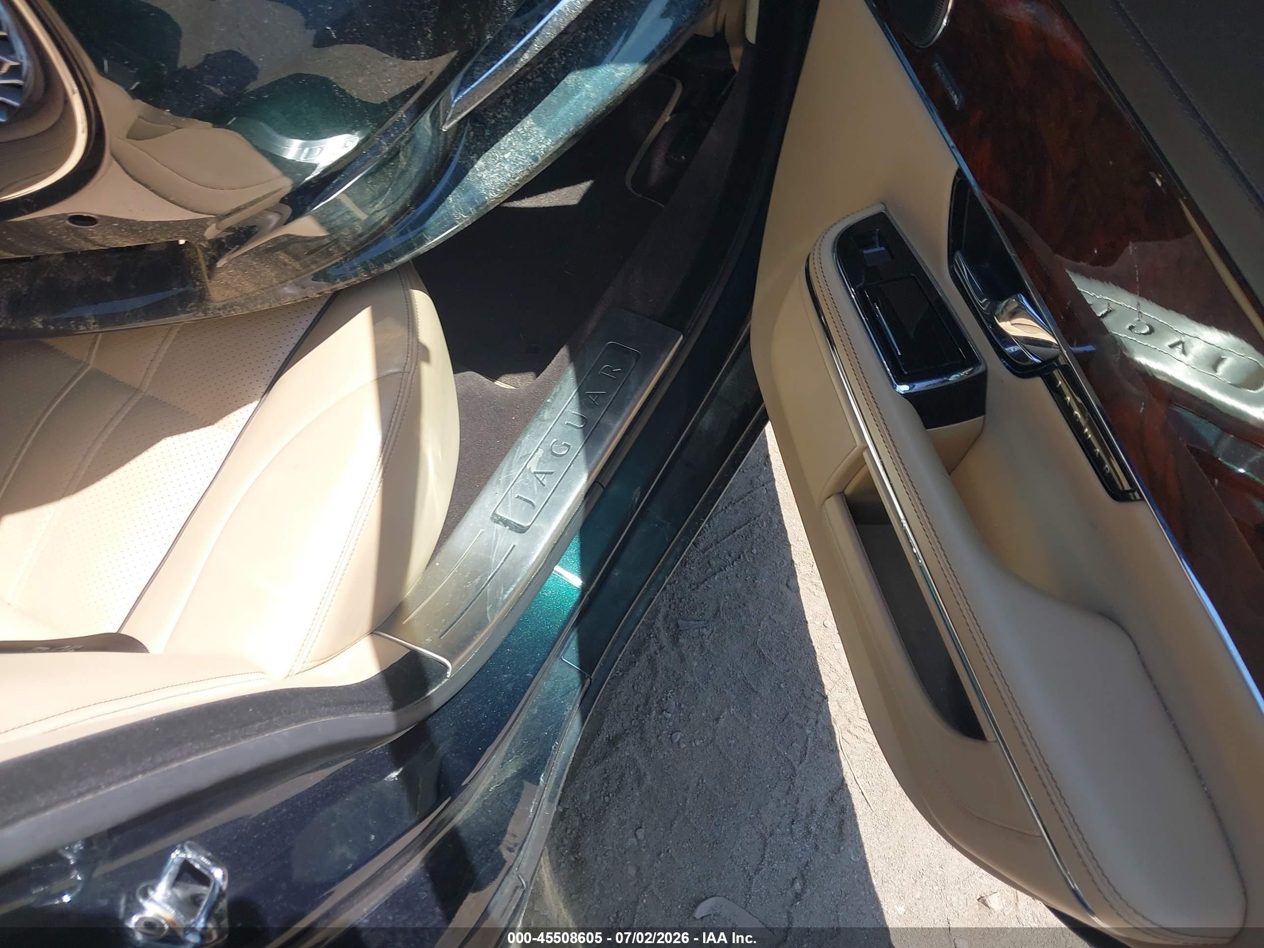 2013 Jaguar Xj Xjl Portfolio Зеленый vin: SAJWJ2GD2D8V50109