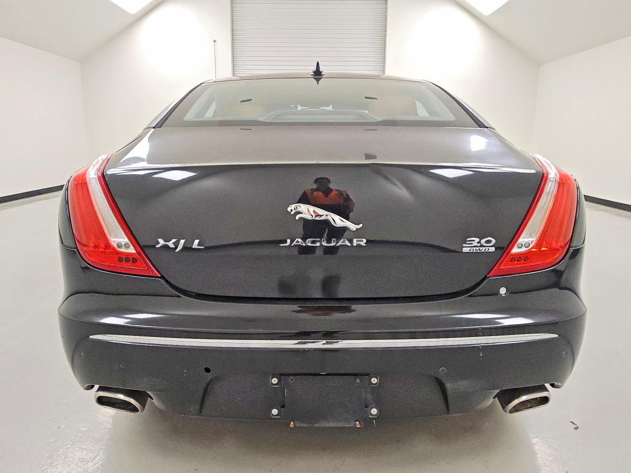 2014 Jaguar Xjl Portfolio Черный vin: SAJWJ2GD2E8V66439