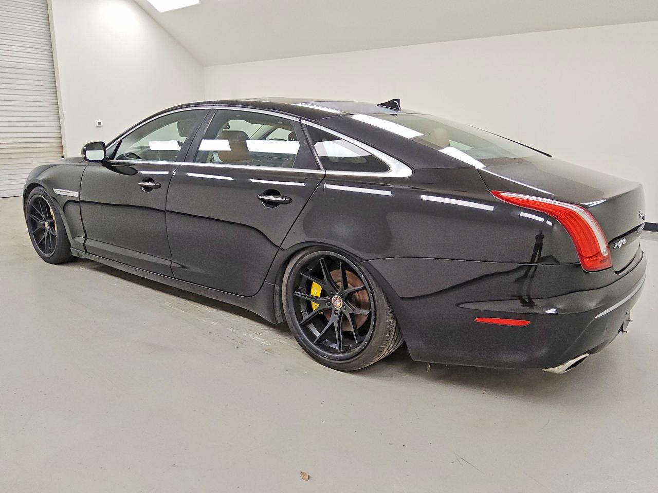 2014 Jaguar Xjl Portfolio Черный vin: SAJWJ2GD2E8V66439