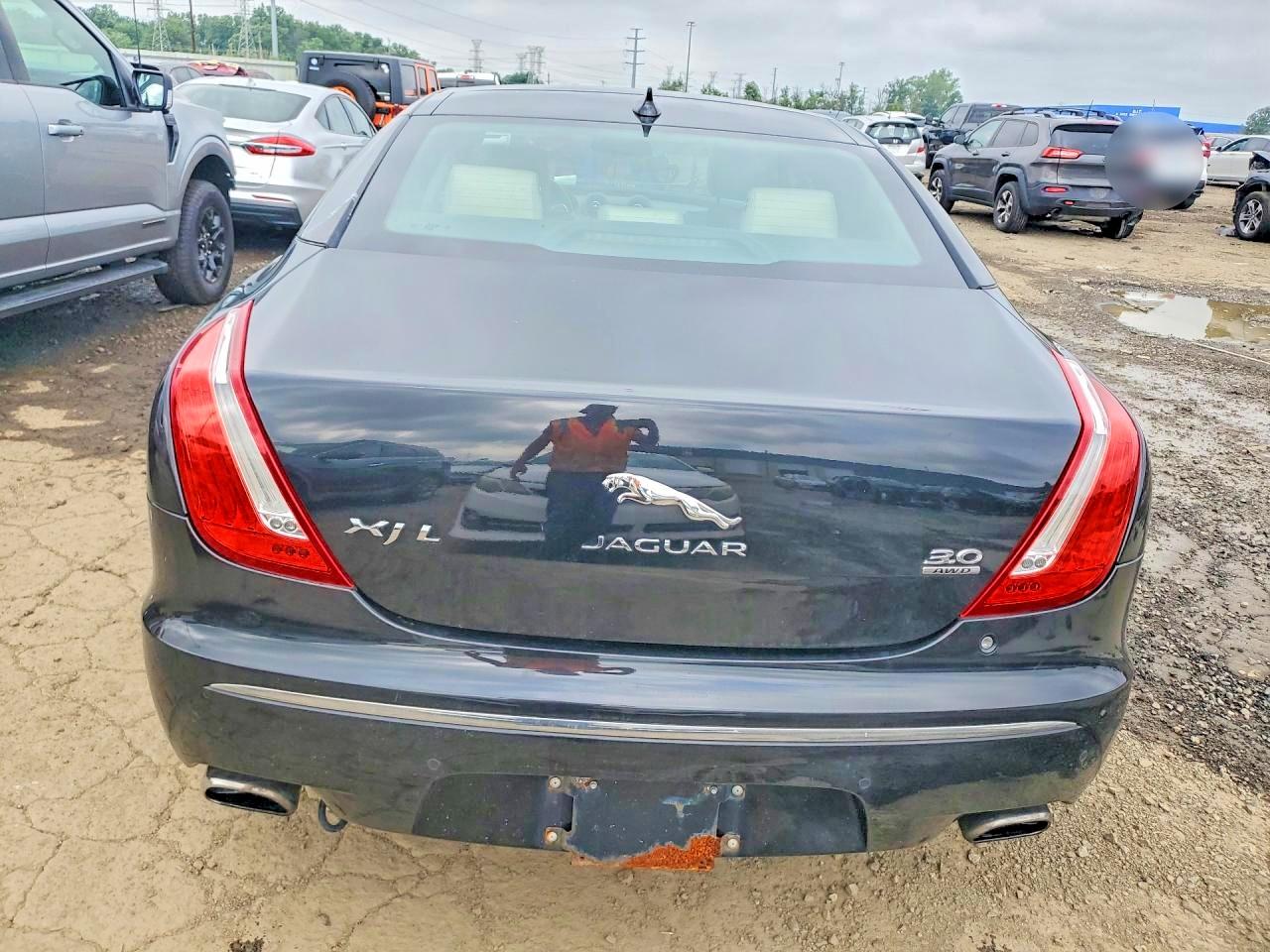 2015 Jaguar Xjl Portfolio Black vin: SAJWJ2GD3F8V75295