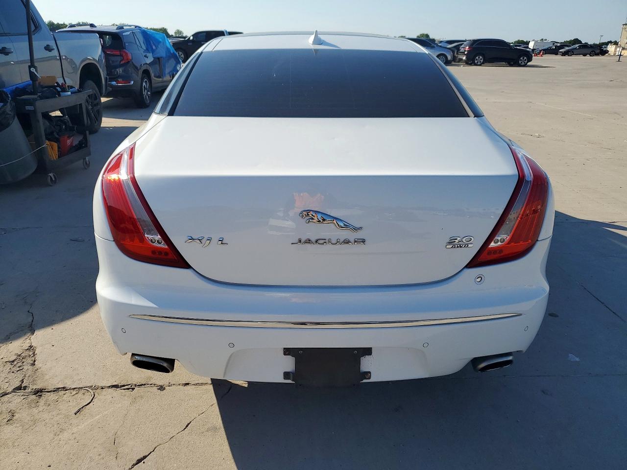 2015 Jaguar Xjl Portfolio White vin: SAJWJ2GD3F8V84238