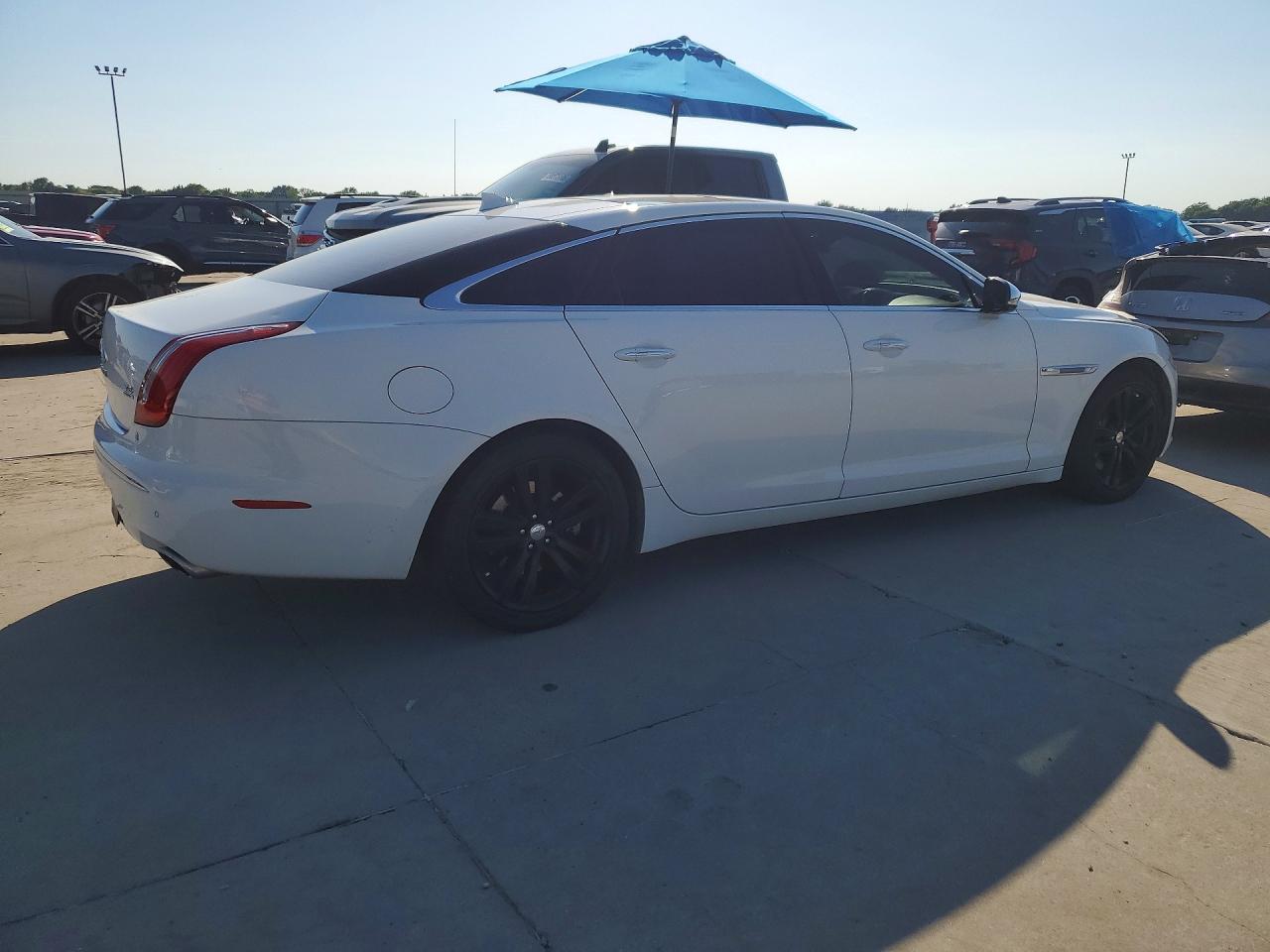 2015 Jaguar Xjl Portfolio White vin: SAJWJ2GD3F8V84238