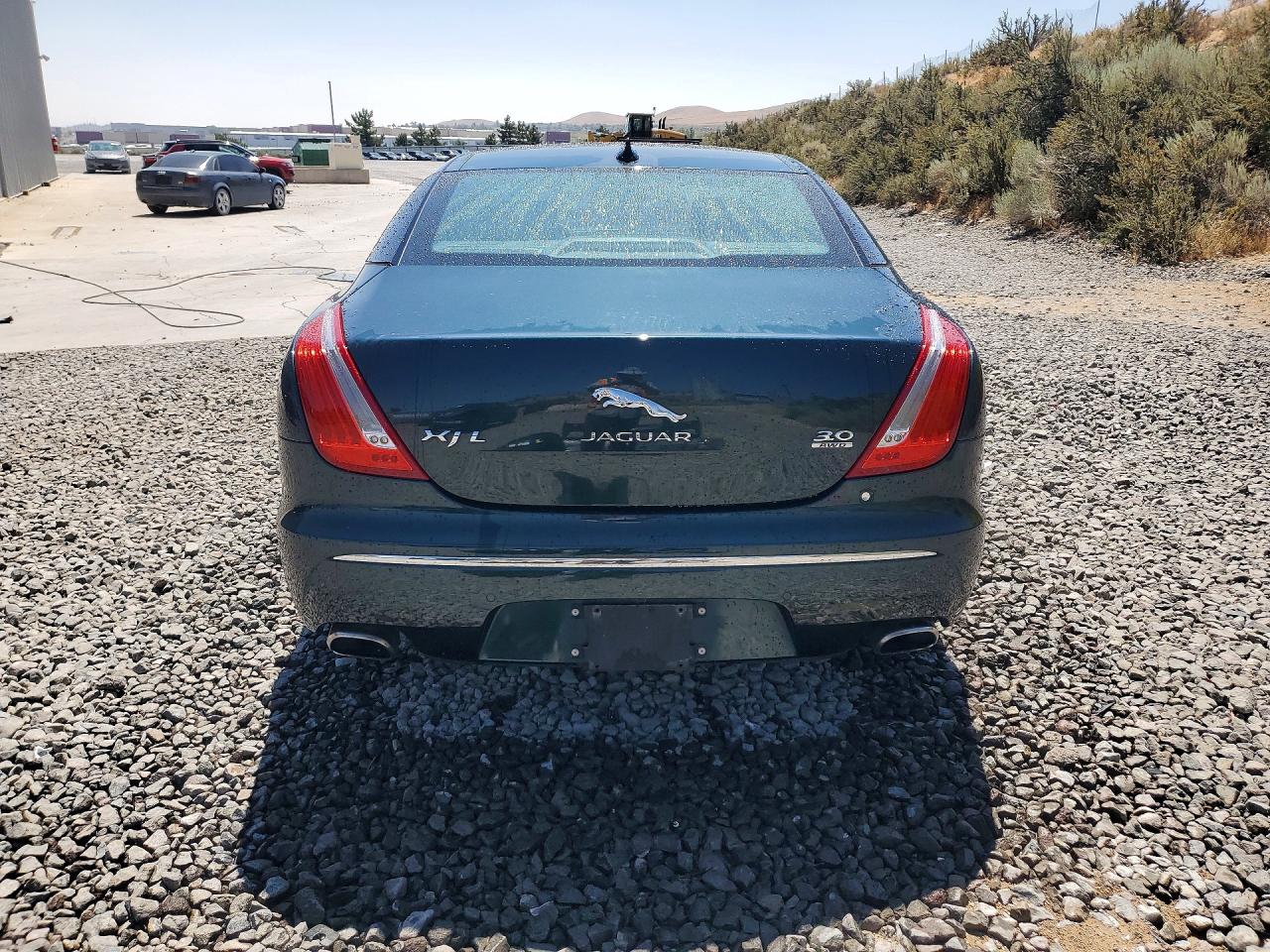 2014 Jaguar Xjl Portfolio Green vin: SAJWJ2GD4E8V64319