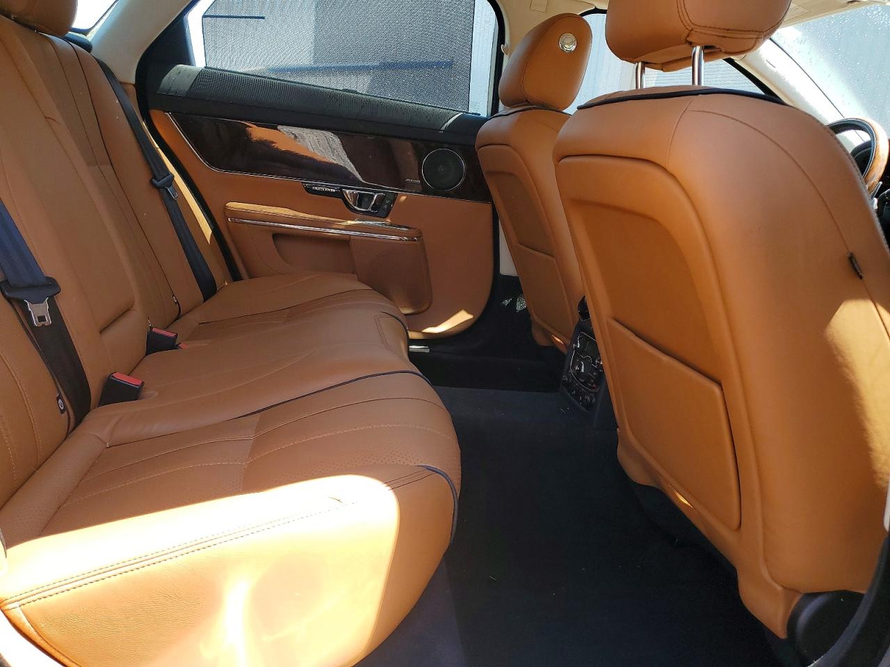 2014 Jaguar Xjl Portfolio Green vin: SAJWJ2GD4E8V64319