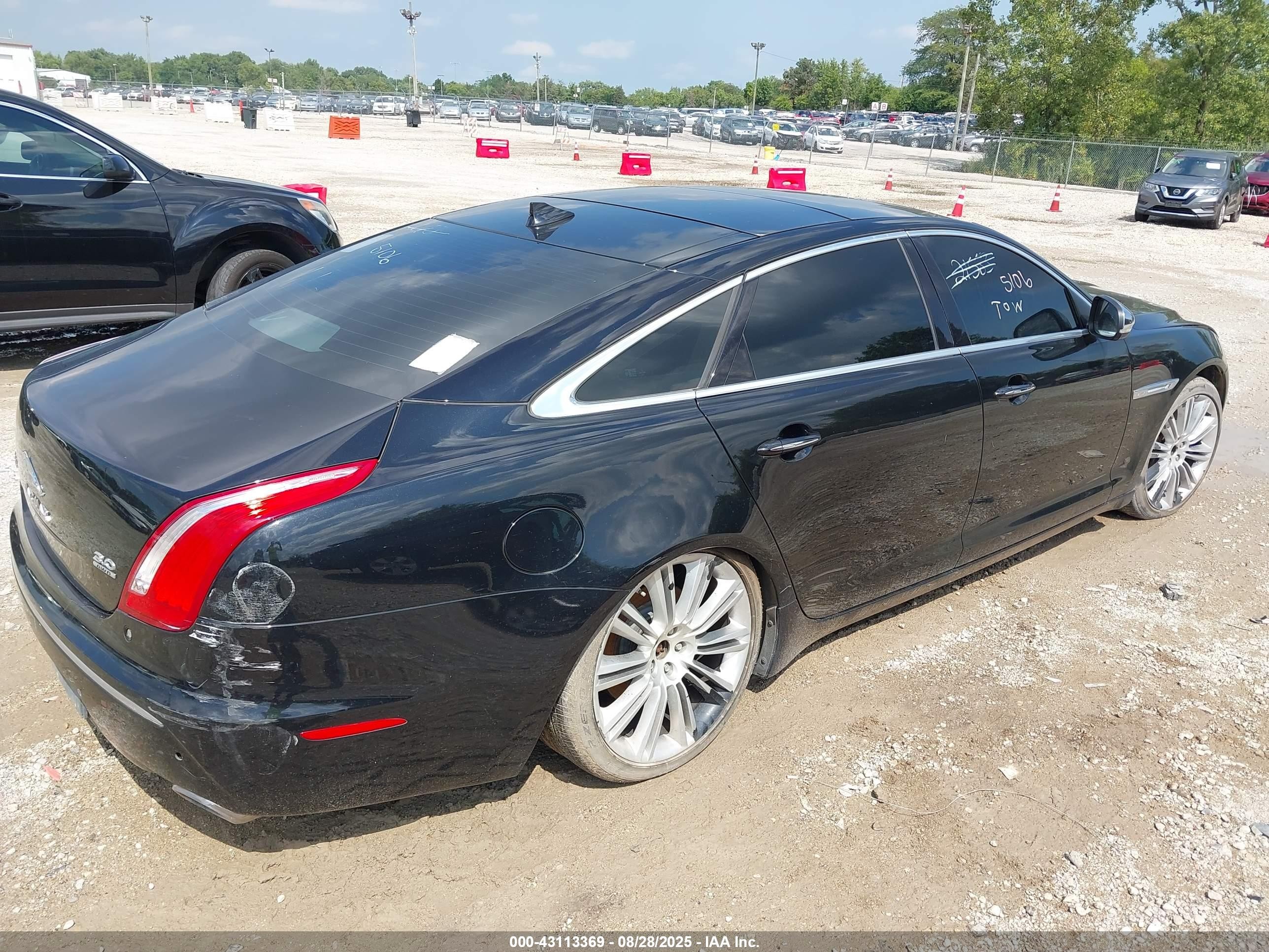 2013 Jaguar Xj Xjl Portfolio Black vin: SAJWJ2GD8D8V47764
