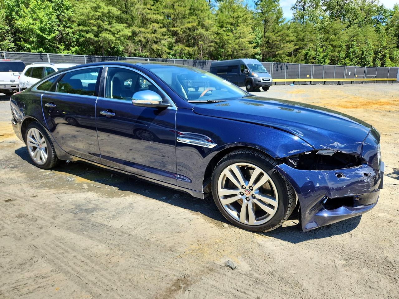 2014 Jaguar Xjl Portfolio Синий vin: SAJWJ2GD9E8V65689