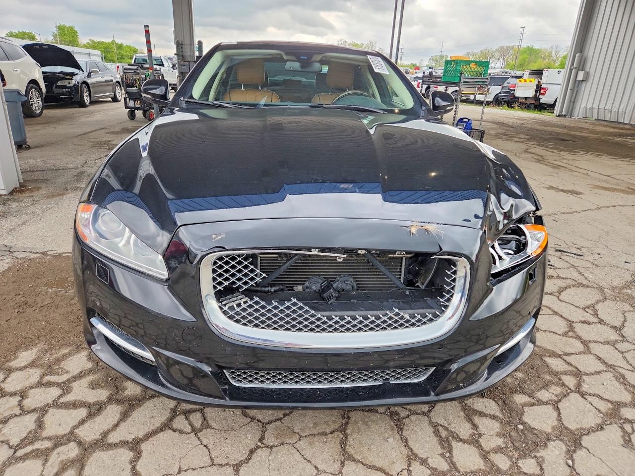 2014 Jaguar Xjl Portfolio Черный vin: SAJWJ2GD9E8V68043