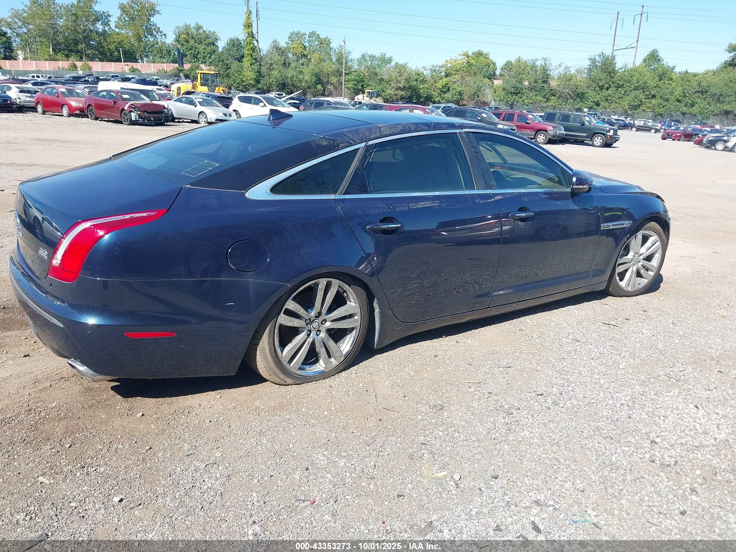 2013 Jaguar Xj Xjl Portfolio Blue vin: SAJWJ2GDXD8V44882